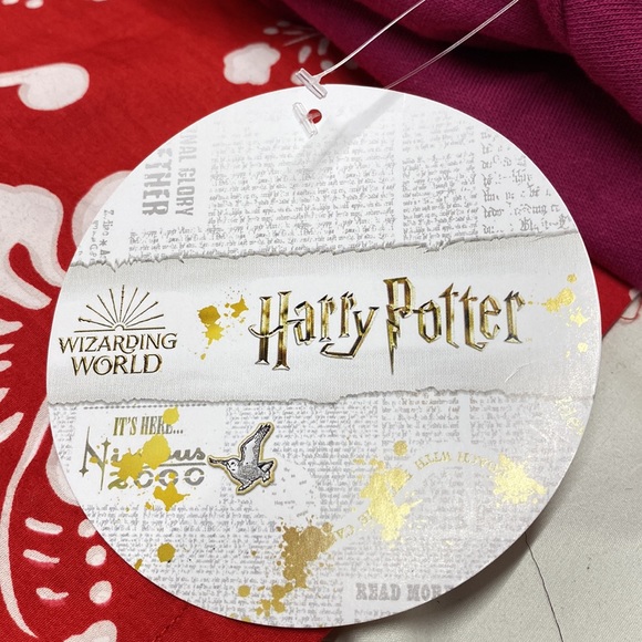 Harry Potter Quidditch Snitch Sweatshirt Size Junior Size XL - Picture 14 of 15